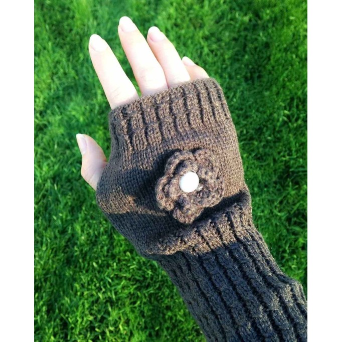 Wrapables Ribbed Arm Warmers/Fingerless Gloves with Floral Accent